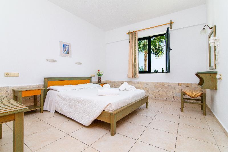 Dionysos Apartments Сталида Экстерьер фото